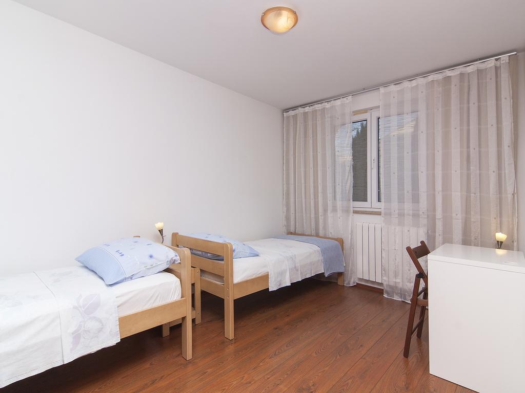 מדולין Apartments Ceja Near Sea מראה חיצוני תמונה